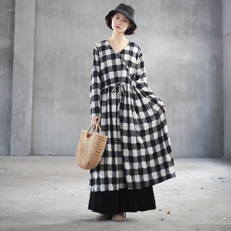 V-hals Gingham Linen Swing Dress